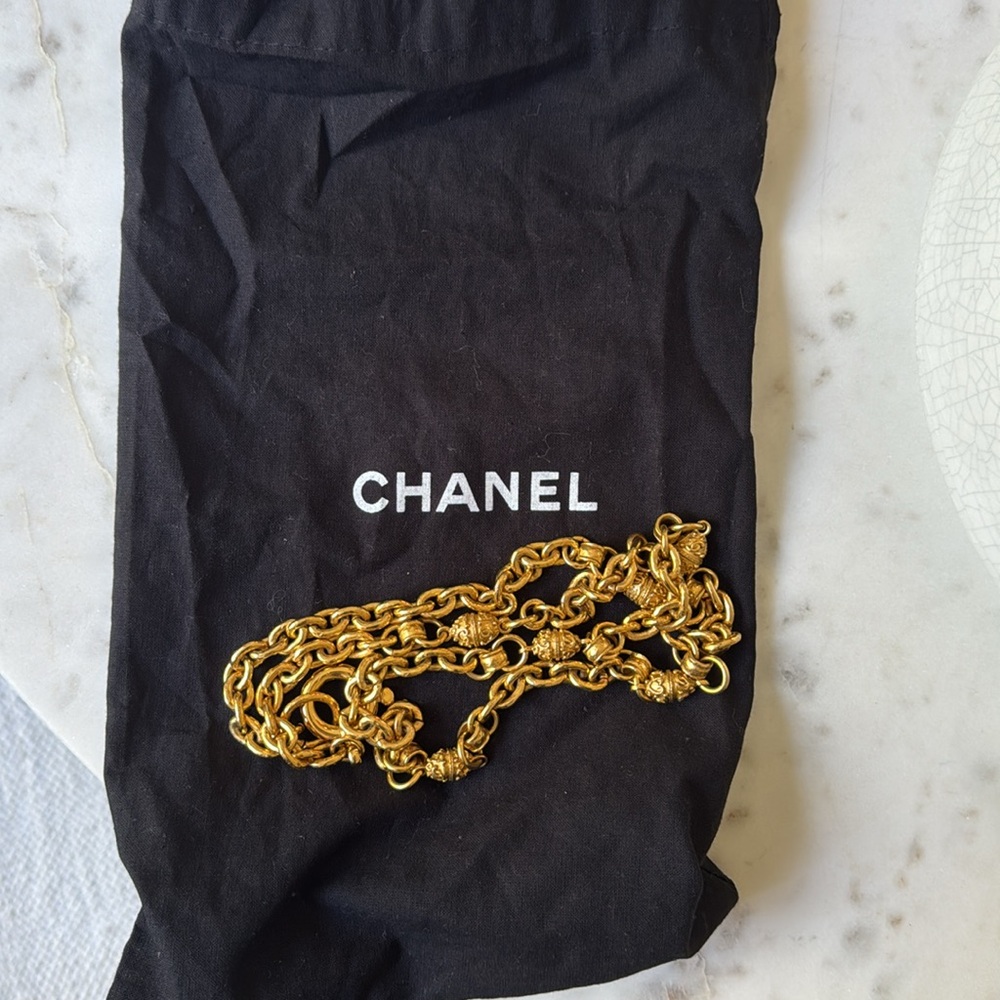 Chanel Vintage Gold Chain CC Faberge Station Filagree Link Statement Necklace - Picture 7 of 7